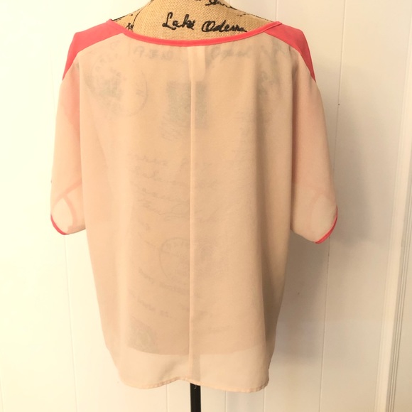 Make an Offer! Med Nude/Coral Top - Picture 4 of 5
